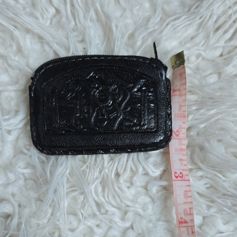 Black Leather Men's Coin Pouch - Picture 6 of 8
